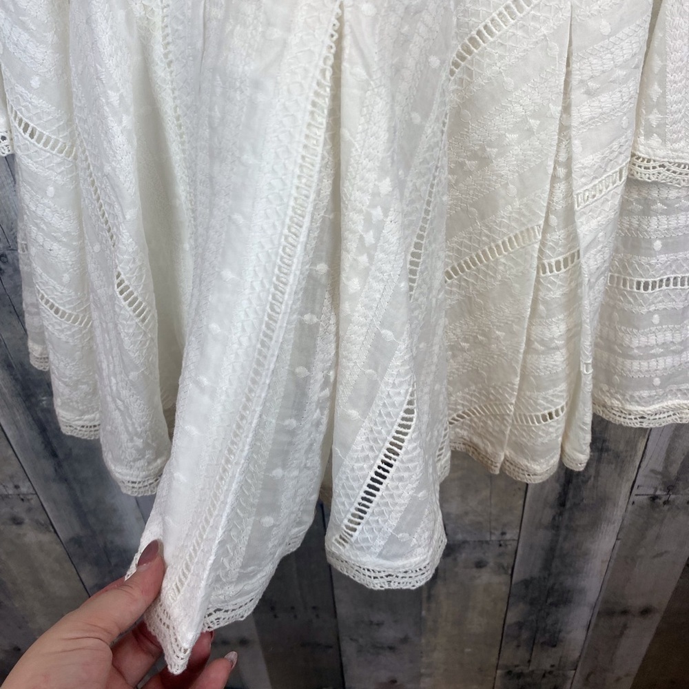 Tulrosea Nicole Embroidered Tie Waist Dress in White Size XXS New! - Picture 8 of 14